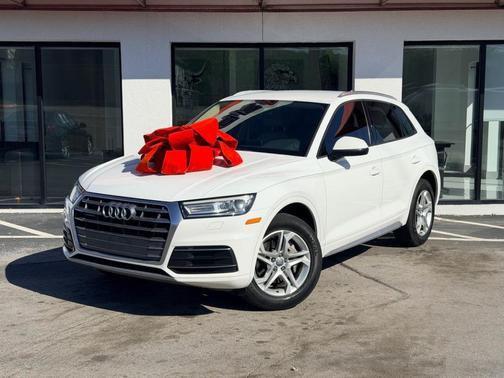 Ibis White 2018 Audi Q5 2.0T Premium