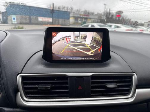 2018 Mazda Mazda3 Touring