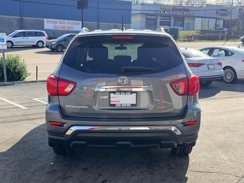 2018 Nissan Pathfinder S