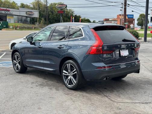 2019 Volvo XC60 T5 Momentum