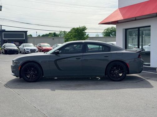 Gray 2018 Dodge Charger SXT