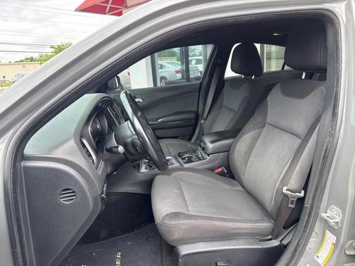 Gray 2018 Dodge Charger SXT