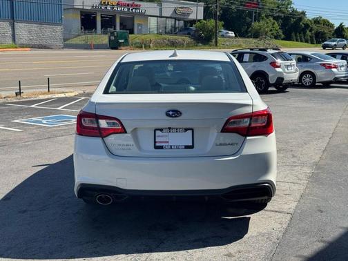 2018 Subaru Legacy 2.5i Premium