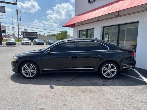 2015 Volkswagen Passat 1.8T Auto SE