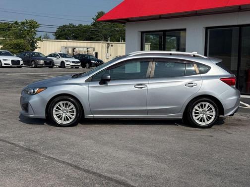 2018 Subaru Impreza 2.0i Premium