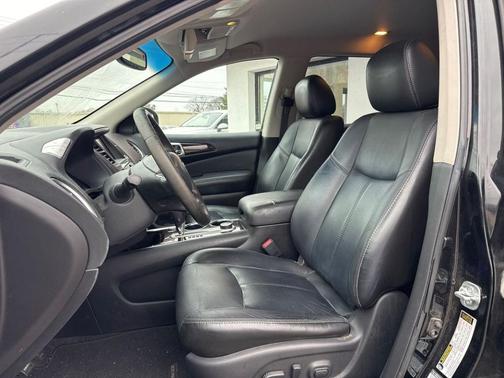 2014 Nissan Pathfinder SL