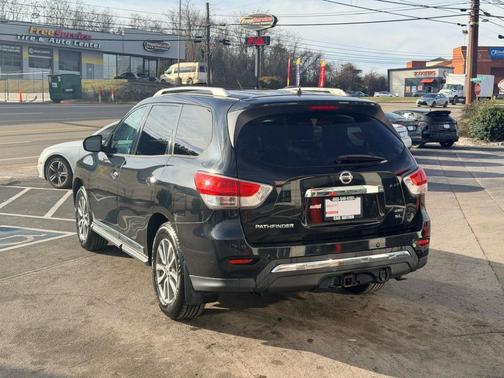 2014 Nissan Pathfinder SL