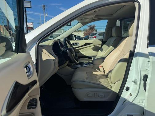 2018 INFINITI QX60 Base