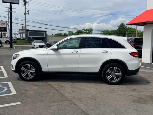 White 2018 Mercedes-Benz GLC 300 Base