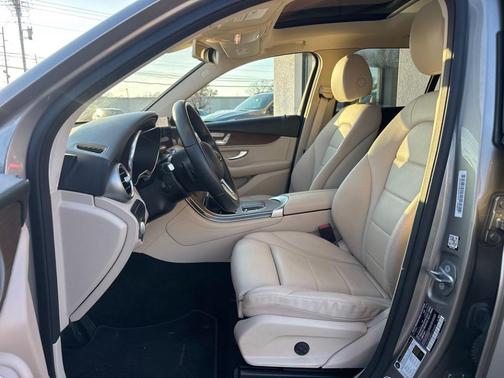 2020 Mercedes-Benz GLC 300 Base