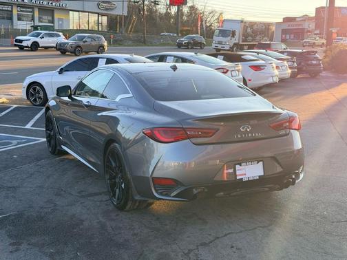2017 INFINITI Q60 2.0T Premium