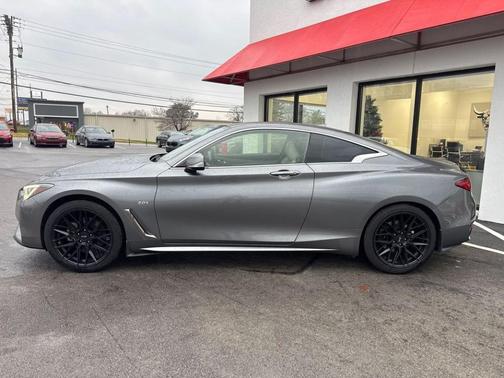 2017 INFINITI Q60 2.0T Premium