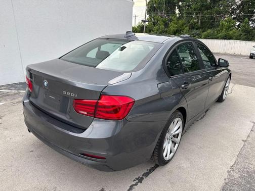 2016 BMW 320 i xDrive