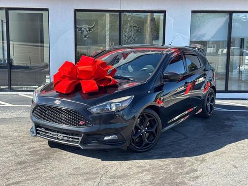 2018 Ford Focus ST Base