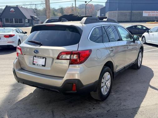 2018 Subaru Outback 2.5i Premium