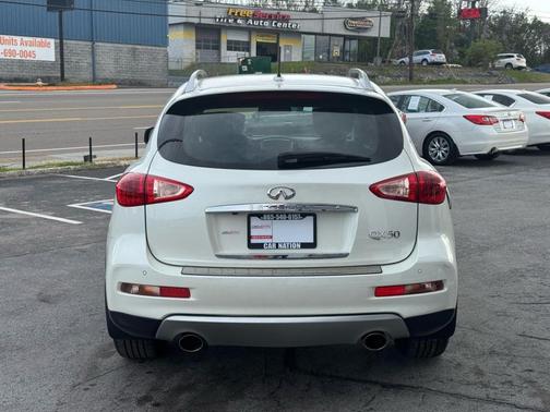 2017 INFINITI QX50 Base