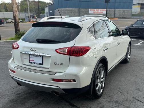 2017 INFINITI QX50 Base
