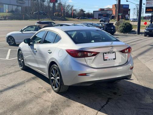 2018 Mazda Mazda3 Touring