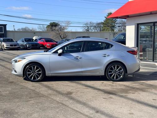 2018 Mazda Mazda3 Touring