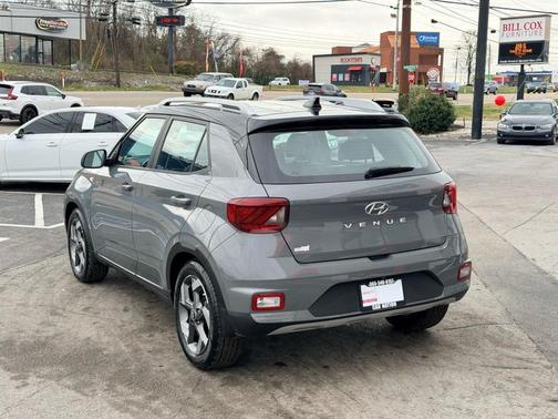 2022 Hyundai VENUE Limited