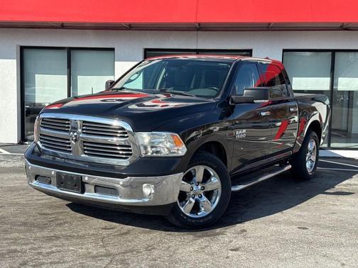 2017 RAM 1500 SLT
