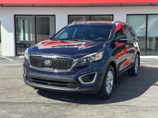 2018 Kia Sorento LX