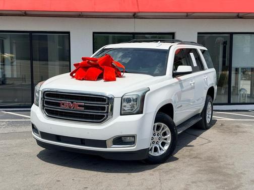White 2016 GMC Yukon SLE