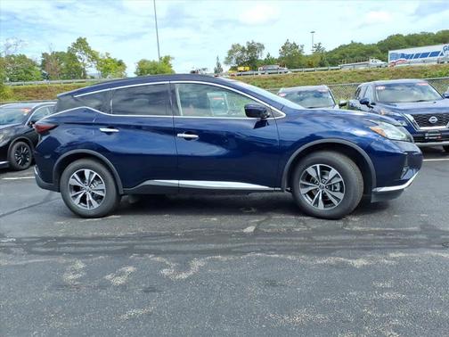 2023 Nissan Murano SV