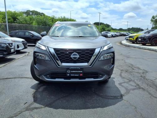 2022 Nissan Rogue SL