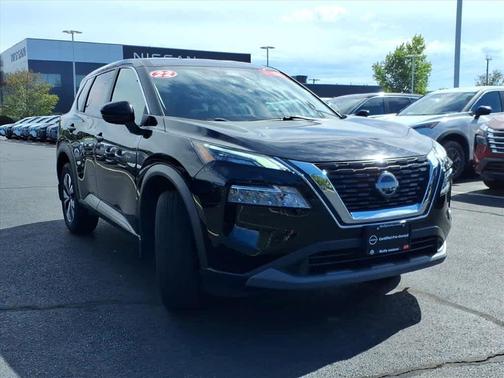2022 Nissan Rogue SV