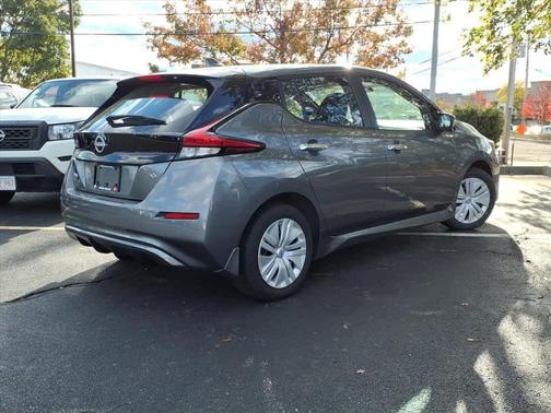 2023 Nissan Leaf S