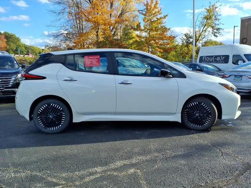 2024 Nissan Leaf SV PLUS