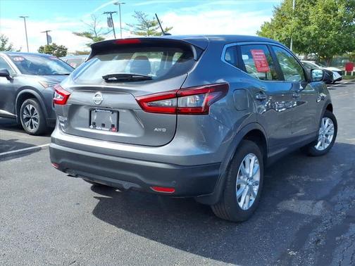 2022 Nissan Rogue Sport S