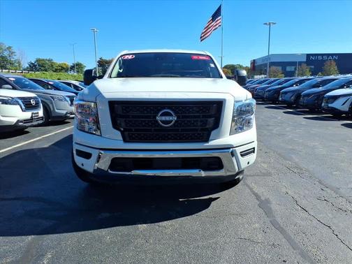2024 Nissan Titan SV
