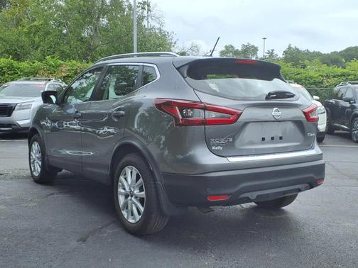 2022 Nissan Rogue Sport SV