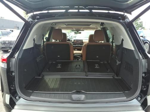 Super Black 2026 Nissan Pathfinder Platinum