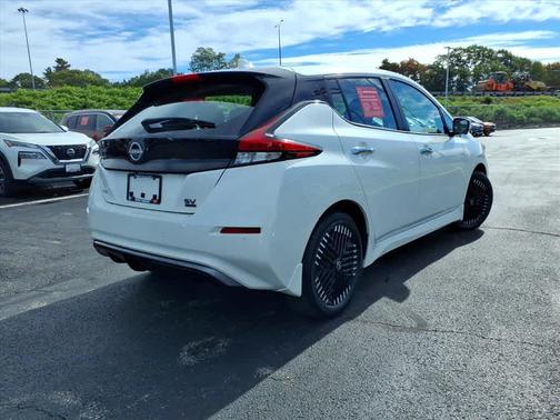 2024 Nissan Leaf SV PLUS