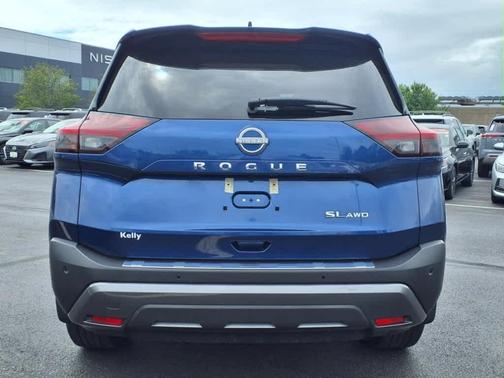2022 Nissan Rogue SL