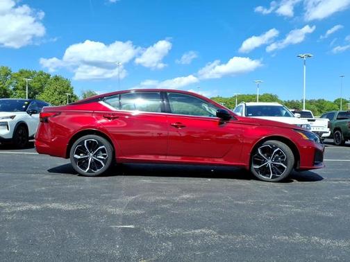 Scarlet Ember 2025 Nissan Altima SR