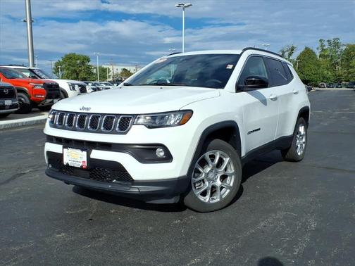 2023 Jeep Compass Latitude Lux