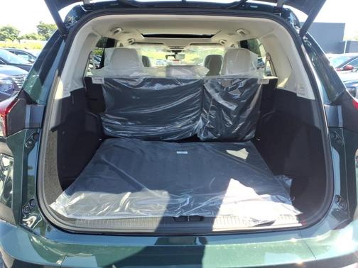 Obsidian Green 2026 Nissan Rogue Dark Armor