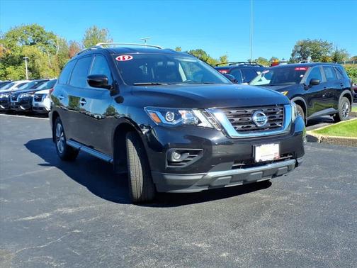 2020 Nissan Pathfinder S