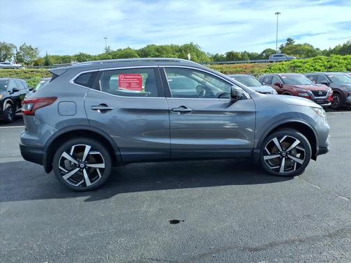 2022 Nissan Rogue Sport SL