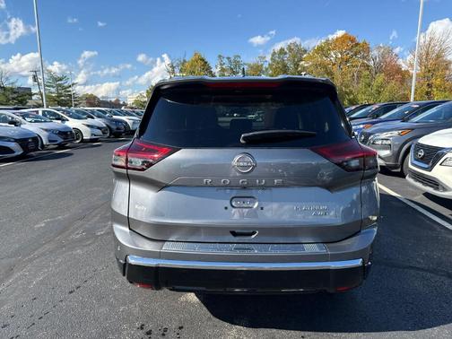 2024 Nissan Rogue Platinum