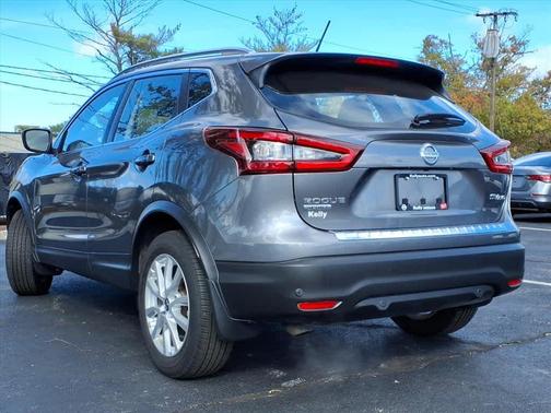 2022 Nissan Rogue Sport SV
