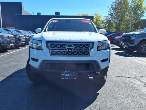 2022 Nissan Frontier SV