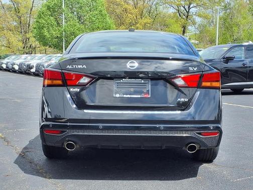 2022 Nissan Altima 2.5 SV