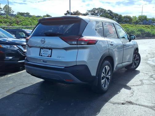 2022 Nissan Rogue SV