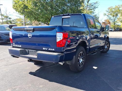 2024 Nissan Titan SV
