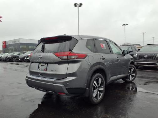 2024 Nissan Rogue SL